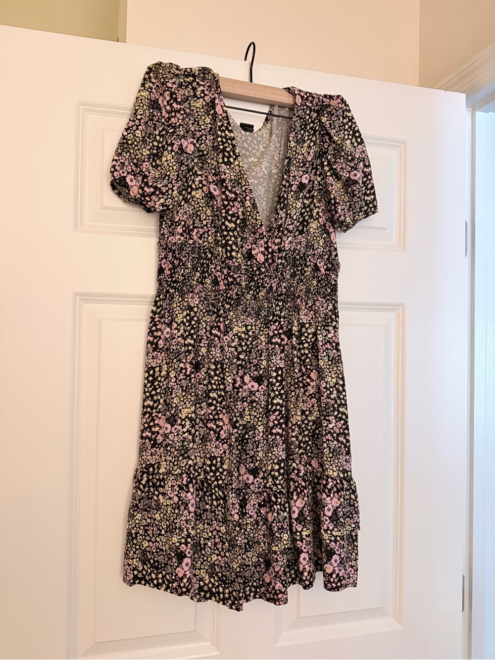 Wild Fable Black Floral V-Neck Short Sleeve Dress with Pink Accents